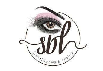 Social Brows & Lashes